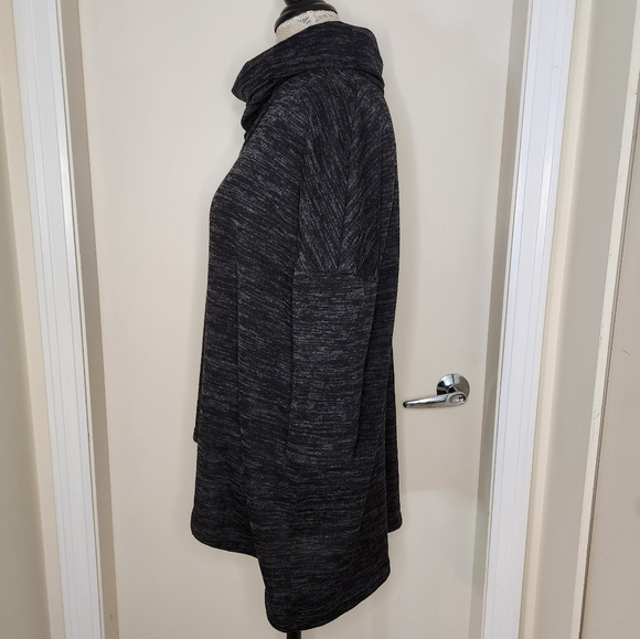 Grey Cowlneck Knit Top - Picture 2 of 10